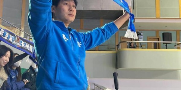 蜘蛛直播-“河北五超”辛集球迷王明辉：车轮丈量热爱 热血点亮看台