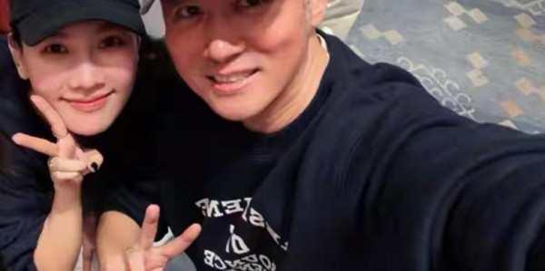 蜘蛛直播app下载-“老实人”任重甘愿当接盘侠，迎娶内娱第一海王，网友：天生绝配